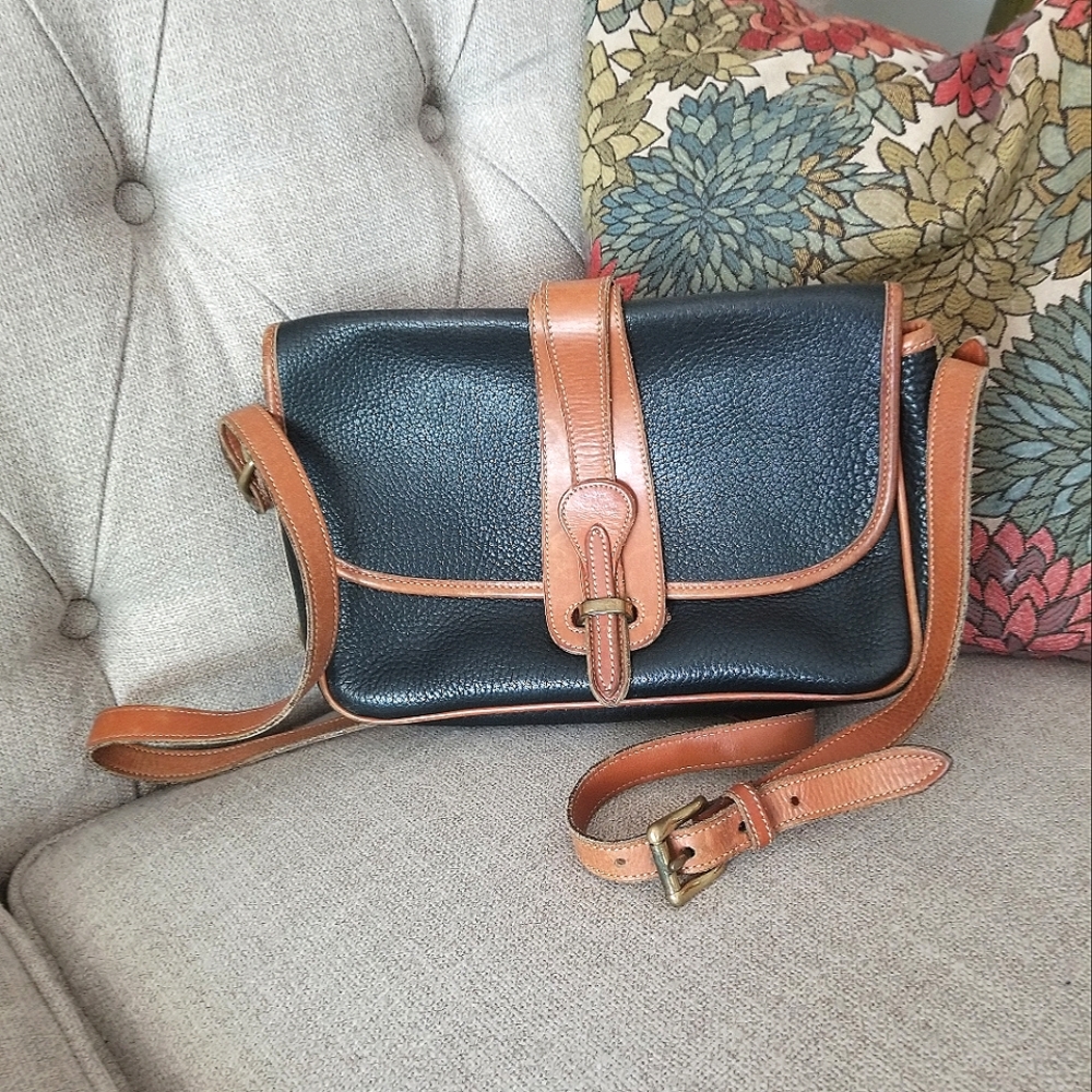 Vintage Dooney and Bourke handbag
